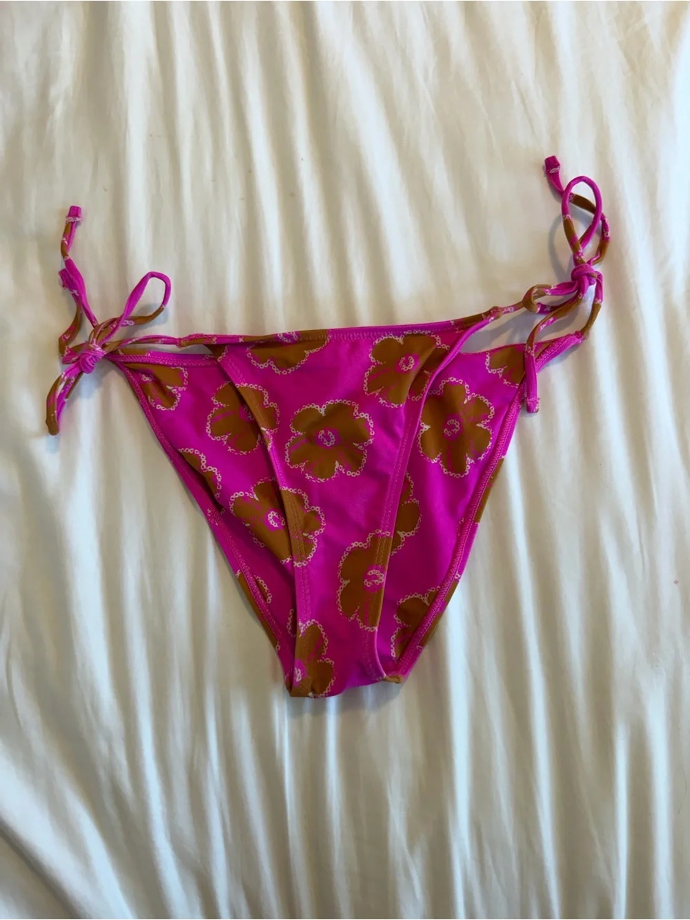 Urban outfitters floral bandeau bikini top and tie bikini bottom set